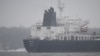 Reuters: экипаж нефтяного танкера Eagle S, задержанного финскими властями, собирался перерезать еще один энергокабель и газопровод